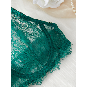 Conjunto de Sujetador y Braguita de Encaje Transparente Verde Oscuro con Detalles de Encaje, Lencería Sexy - Product Image 4