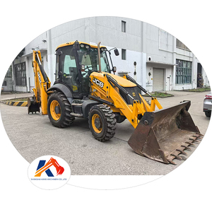 Chargeuse-pelleteuse puissante JCB 3CX 2025 avec flèche télescopique et godet multifonctionnel, personnalisable - Product Image 1