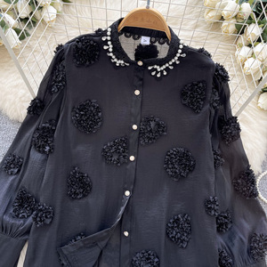 Blusa de malla floral 3D con pedrería, de manga larga y corte holgado para mujer, a la moda. - Product Image 6