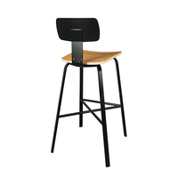 Tabouret de bar moderne avec structure en métal noir, assise et dossier en contreplaqué placage frêne, repose-pieds – Idéal pour café, bistrot, restaurant – Vente en gros