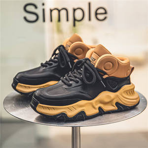 Venta al por mayor de fábrica: Nuevas zapatillas deportivas casuales de suela gruesa para hombre, estilo transpirable y robusto para caminar, Colección Verano 2025 - Product Image 3