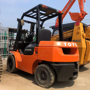 3吨日本二手柴油叉车，配备5吨日本发动机，三段侧移，低价叉车出售 - Product Image 5