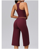 Ensemble de sport pour femme : Débardeur dos nageur et pantalon capri taille haute coupe décontractée, jambe large, respirant, pour fitness décontracté