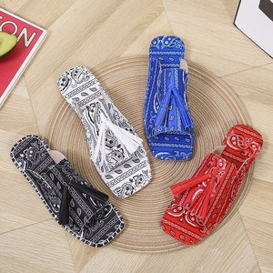 Sandalias de Mujer con Borlas, Cómodas y Elegantes, Talla 12, Color Rojo, Diseño Cuadrado, Casuales, con Flecos - Product Image 2