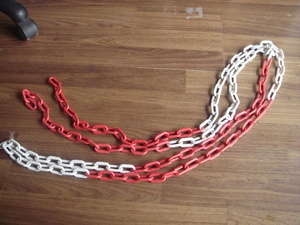 Barrière de sécurité pour chantier de la circulation routière avertissement <span class=keywords><strong>rouge</strong></span> <span class=keywords><strong>blanc</strong></span> décoratif PE lien 6mm chaîne <span class=keywords><strong>en</strong></span> <span class=keywords><strong>plastique</strong></span> coloré - Product Image 3