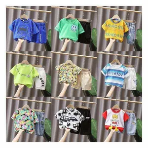 Abbigliamento estivo per bambini all'ingrosso abbigliamento Casual per ragazzi magliette top Online pantaloni corti Set pigiami per bambini