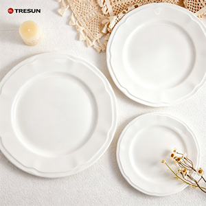 Assiette de Présentation Florale en Porcelaine Fine pour Mariage – Vaisselle Écologique Tendance pour Fêtes de Mariage - Product Image 5