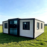 Casa Contenedor Expandible de 2 Pisos, 3 Dormitorios, Aislada Térmicamente, Prefabricada, Modular, con Techo Plano de Panel Sándwich