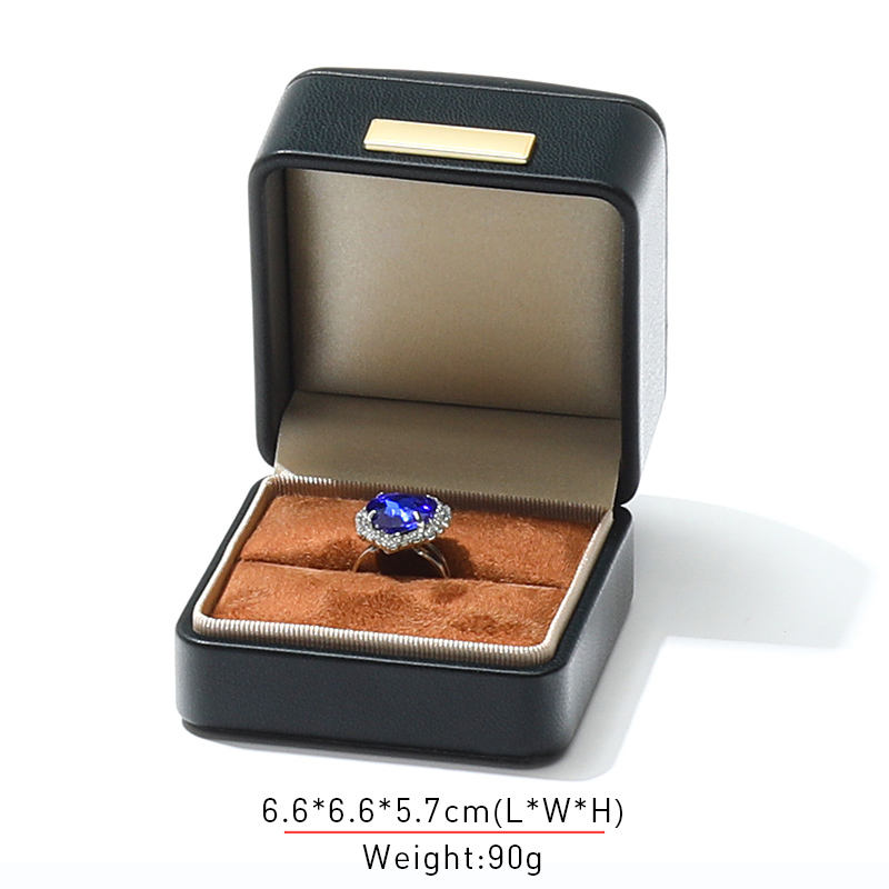 Boîte de bague bleue