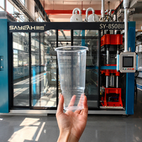 Automatische thermoformmachine voor het maken van transparante wegwerp plastic bekers