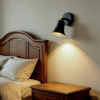 Applique murale industrielle vintage en laiton avec abat-jour cloche réglable, petite lampe pour loft et studio créatif