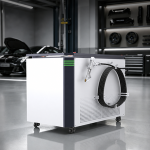 Machine de soudage au laser commerciale 4 en 1 refroidie par eau pour la découpe et le nettoyage des métaux - Product Image 5