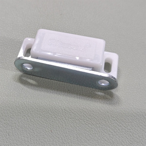Loquet de porte magnétique pour armoires et placards avec plaque en fer, blanc, moderne, simple, accessoire de quincaillerie pour meubles - Product Image 2