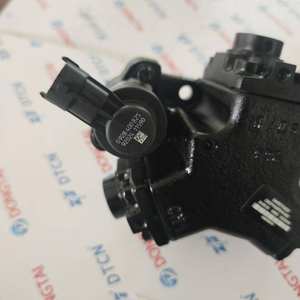 Pompe d'injection de carburant haute pression à rampe commune CP1 0445010426 0 445 010 426 55255416 - Product Image 5