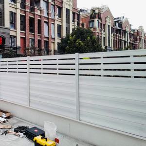 Clôture en lattes WPC gris moderne, surface sablée, écran <span class=keywords><strong>composite</strong></span> pour <span class=keywords><strong>cloison</strong></span> de <span class=keywords><strong>jardin</strong></span> - Product Image 1