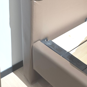 Ensemble de meubles de <span class=keywords><strong>chambre</strong></span> à coucher King Size modernes et luxueux Vonliva, revêtement en cuir, dossier souple, cadre en bois écologique pour adultes - Product Image 3