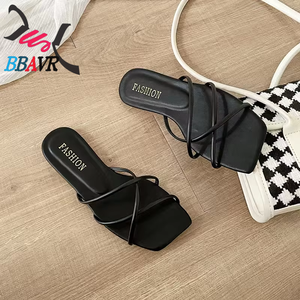 Women's New Summer Flat Sandals Non-slip Flip-flops <b>Slippers</b> for Indoor Outdoor Use Stylish Platform Cushioning Anti-slipping - Product Image 3