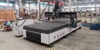 Routeur CNC personnalisé pour missiles avec système CCD, système rotatif vibrant, traînage pneumatique, pliage, demi-coupe, couteau tangentiel
