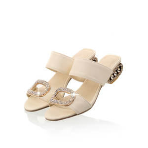 Pantoufles d'été en diamant pour femmes, <span class=keywords><strong>petite</strong></span> taille 32 33 grande taille 42 43 talons carrés, pantoufles de plage décontractées, chaussures de marche et de rencontre - Product Image 5