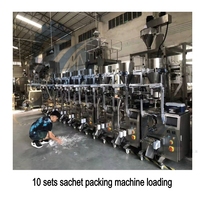 Machine automatique multi-voies pour l'emballage de sachets de café en poudre, avec scellage quatre côtés, utilisée pour les boîtes en carton de forme variée.