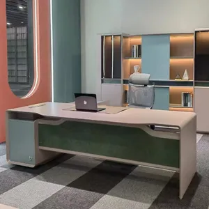 Meja Manajer Kantor Modern Kualitas Tinggi Pink Biru Loker Berbentuk L Dapat Disesuaikan untuk CEO Eksekutif Boss Meja Kantor