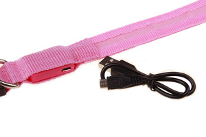 <span class=keywords><strong>Collar</strong></span> de entrenamiento de perro de nailon para mascotas con flash Led recargable y llamativo ajustable por USB para perros - Product Image 4