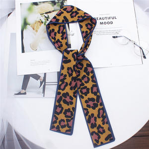 Donne Femminile Della Stampa Del Leopardo Sciarpa di Seta Piccolo Sacchetto della Maniglia Nastri Fazzoletto Da Collo Testa Avvolge Le <span class=keywords><strong>Sciarpe</strong></span> - Product Image 3