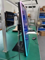 Support de moniteur blanc avec inclinaison à 90 degrés prend en charge les produits de moniteurs de 15 à 27 pouces en stock