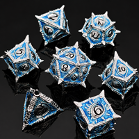 Ensemble de dés de jeu de rôle D&D en métal doré antique, 7 pièces, à pointes, motif dragon, dés polyédriques ornés, pour jeux de table Dungeons & Dragons, coffret cadeau