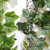 Plantes de fougère artificielles réalistes, fabriquées à la main; buisson de verdure synthétique en plastique pour