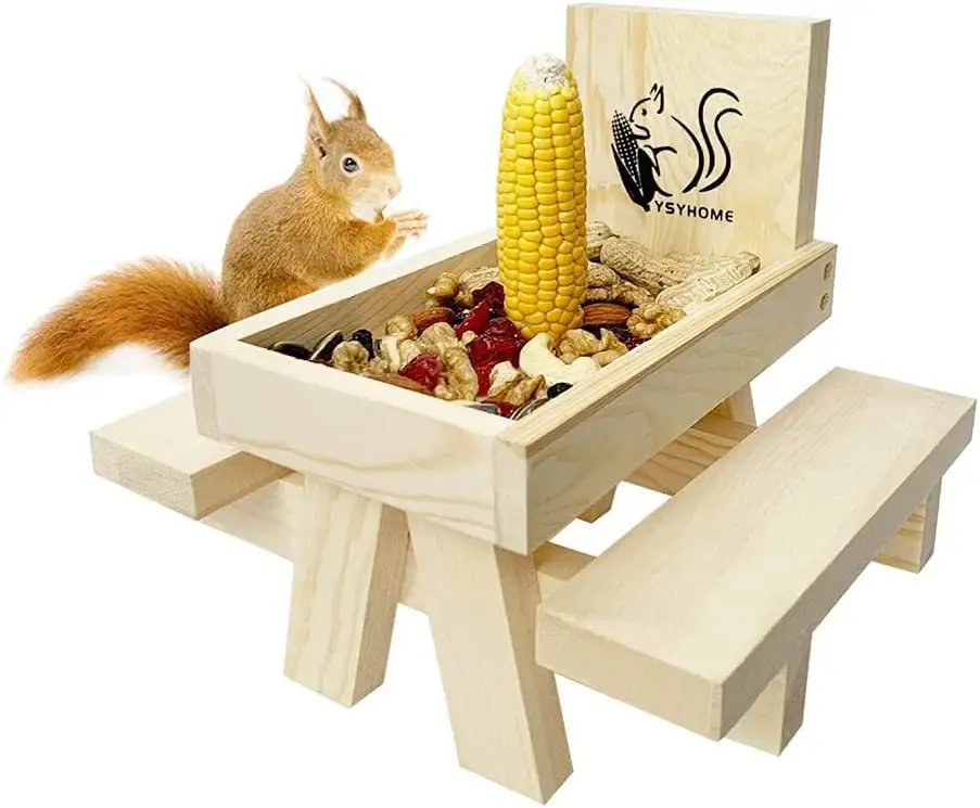 Alimentador de mesa quadril para áreas externas e jardim, alimentador engraçado de mesa de piquenique squirrel com suporte de milho e bandeja de peanês, presentes para escorredor