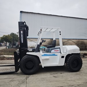 Chariot élévateur diesel TCM 8T 3M haute performance, très demandé, pour les industries de la construction et du commerce de détail, fabriqué au Japon - Product Image 4
