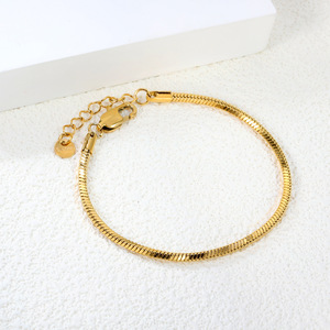 Pulsera de cadena de hueso de serpiente de 2 mm, chapada en oro, de acero inoxidable, unisex, regalo de joyería - Product Image 1