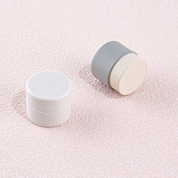 Pot en plastique PP pour échantillon de gel à ongles en gros, format mini 2,5 g, contenant de crème hautement concentrée