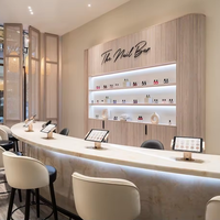 Conception d'intérieur moderne et personnalisée pour salon de manucure & Mobilier sur mesure pour salon de manucure - Personnalisation complète de l'espace commercial pour salon de manucure