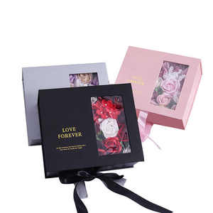 Boîtes magnétiques en carton personnalisables pour bijoux Récipient de cadeau floral avec couvercle de fenêtre pour l'emballage de bijoux de fleur - Product Image 1