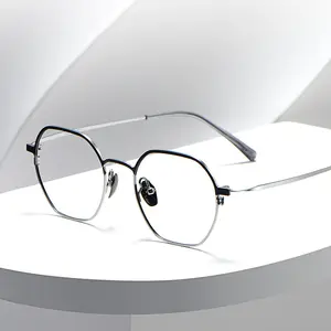 2024カスタムロゴ卸売超軽量純チタン多角形眼鏡フレームレトロ芸術的な女性の眼鏡