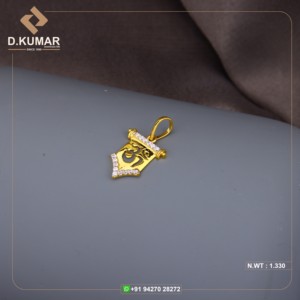 Collier en or 22K Bijoux de style religieux pour femmes avec pendentif en diamant Om - Product Image 1