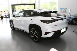 BYD Sea Lion 07 EV 2024 Voiture électrique haute performance AWD avec autonomie de 550km Voiture de luxe 5 portes 5 places - Product Image 4