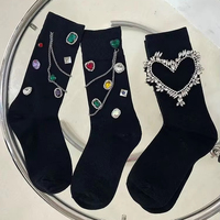 Chaussettes tube en coton bouclette de haute qualité avec logo corporel, motif cœur ajouré, chaîne et paillettes de luxe, antidérapantes, pour femme, printemps-automne