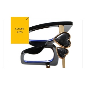 Nouvelles lunettes de soleil tendance pour femmes, monture surdimensionnée œil de chat, protection UV400, décoration moderne en forme de cœur, luxe - Product Image 6
