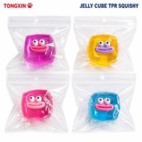 TONGXIN Vente en gros de jouets en TPR translucides en forme de cube, jouets à presser à récupération lente, empilables, anti-stress, mignons, personnalisables OEM
