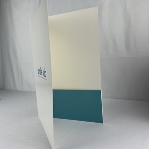 Servicio de impresión OEM <span class=keywords><strong>A2</strong></span> A3 A4 A5 <span class=keywords><strong>A6</strong></span> Carpeta de presentación de cartón blanco azul personalizada Carpeta personalizada con logotipo con bolsillo - Product Image 3