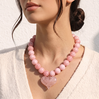 Collier en perles de résine colorées en gros avec fermoir en acier inoxydable, pendentif cœur personnalisé, bijoux ras-du-cou