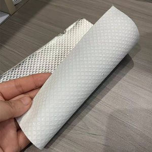 Rollos <span class=keywords><strong>de</strong></span> Lámina <span class=keywords><strong>de</strong></span> Aluminio con Tela No Tejida Compuesta en Relieve Personalizable, Utilizados para <span class=keywords><strong>Aislamiento</strong></span> <span class=keywords><strong>de</strong></span> Edificios, Embalaje, <span class=keywords><strong>Placas</strong></span> Metálicas <span class=keywords><strong>de</strong></span> <span class=keywords><strong>Aislamiento</strong></span> - Product Image 3