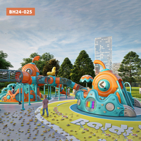 Nouvelle Conception Personnalisée Parc d'Aventures en Acier pour Enfants Thème Oiseaux Aire de Jeux Extérieure Scolaire Toboggan avec Revêtement PVC Stimulant la Curiosité