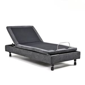 Lit électrique réglable en hauteur avec cadre en bois, double moteur, levage parallèle, confort ultime et télécommande - Product Image 1