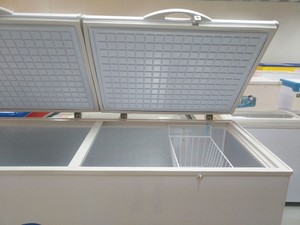 Refrigerador con Congelador de Alta Capacidad BD-788 de Cuatro Puertas con Apertura Superior, Apto para Uso Doméstico y Hotelero - Product Image 6
