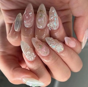 <span class=keywords><strong>Faux</strong></span> ongles papillon nude beige en ABS, peints à la main, motif floral, élégants pour le nail art - Product Image 3