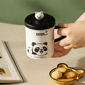 Taza de cerámica nórdica con diseño personalizado de panda, tazas de café de lujo con dibujos animados, taza de leche con tapa de silicona - Product Image 1
